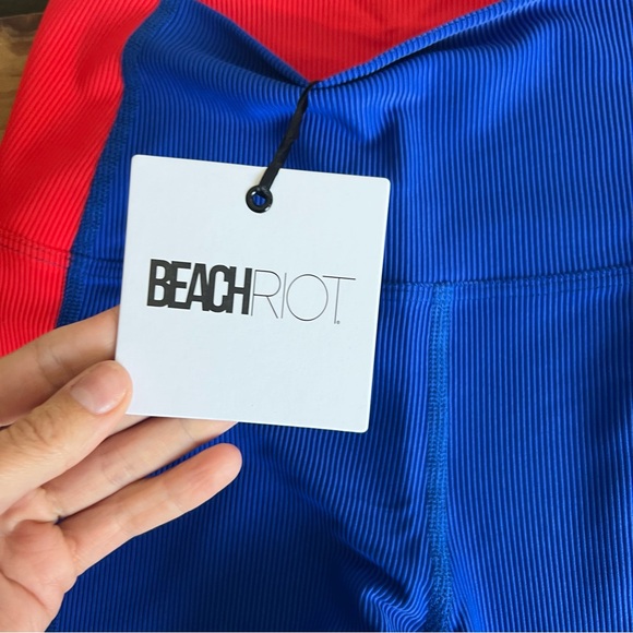 NWT beach riot biker shorts - Picture 5 of 10